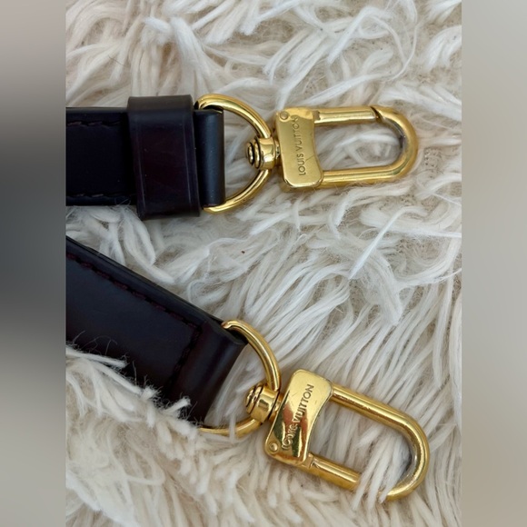 Authentic Louis Vuitton Speedy 35 with chain charm! - Picture 10 of 10